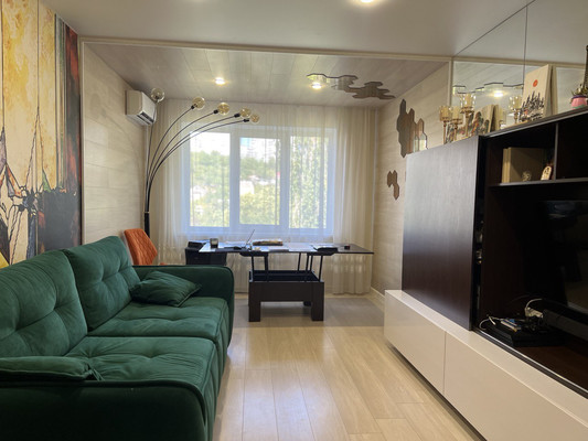 Купить 4-комнатную квартиру