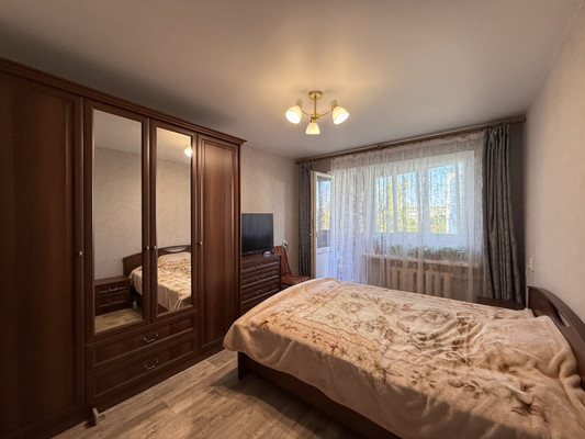 Купить 3-комнатную квартиру