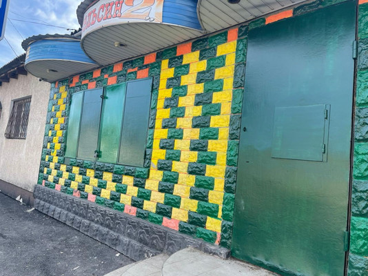 Снять  торговое помещение