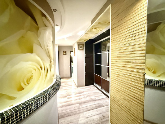 Купить 3-комнатную квартиру